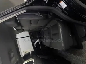 Toyota Land Cruiser 4.6 V8 ZX 2018 Black