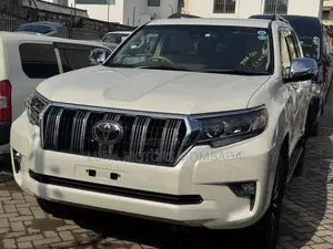 Toyota Land Cruiser Prado 2.8 2019 White