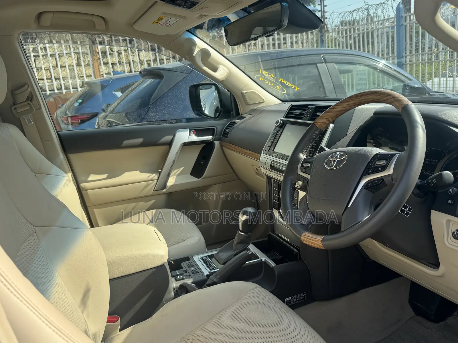 Toyota Land Cruiser Prado 2.8 2019 White
