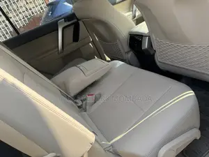 Toyota Land Cruiser Prado 2.8 2019 White