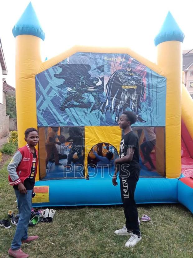 Medium Castle+Clown+Facepainting - Nairobi