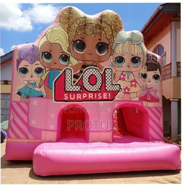 Medium Castle+ Free Minder-Kids Birthdays - main view