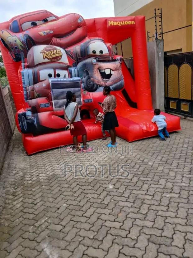 Medium Castle+Face Painting