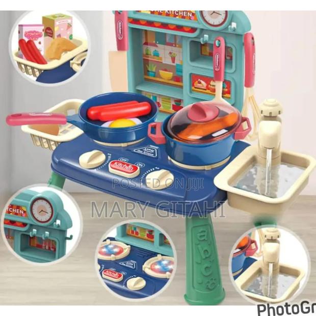 27pcs Kitchen Set at 1600 : With Sound and Light,