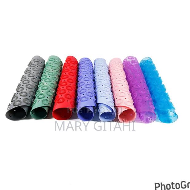 Multicoloured Bathroom Round Antislip Mats 55cm×55cm.