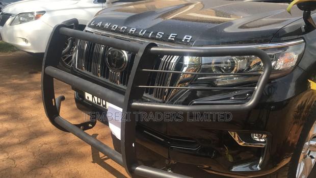 Universal 4*4 Heavy Duty Black Bullbar