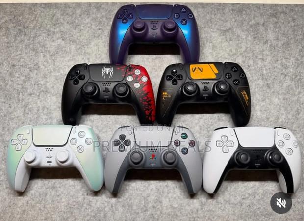 Ex Uk Ps5 Tropical Controllers.