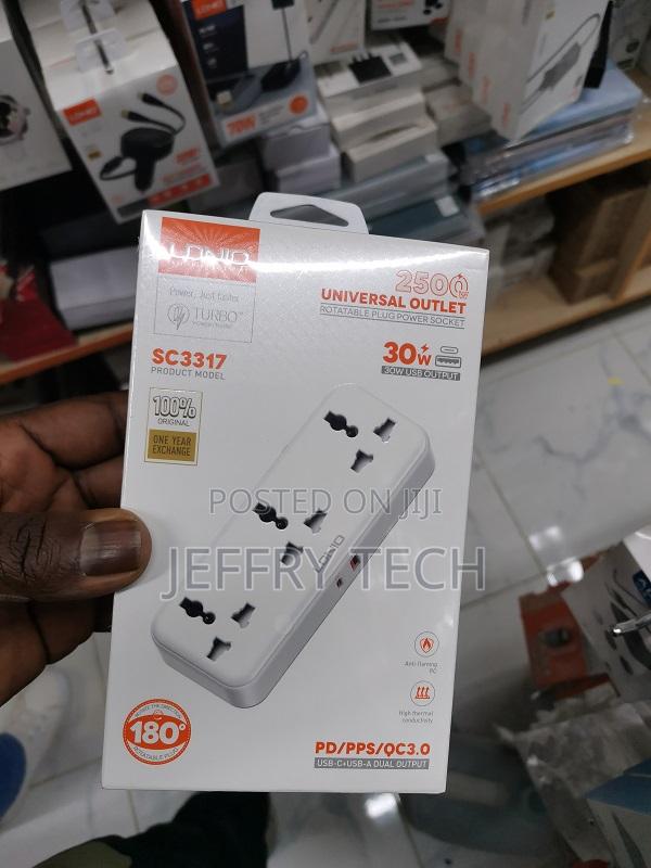 3 Ac Outlets Portable Extension Power Socket Sc3317 - main view