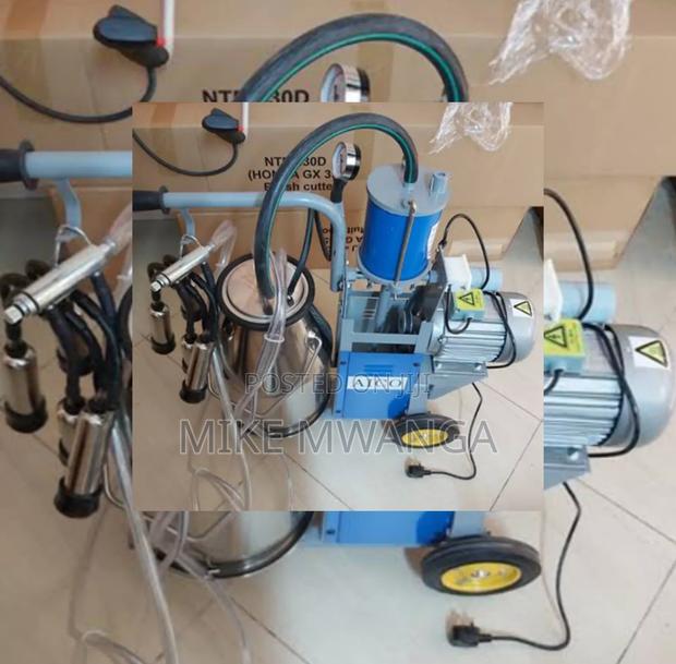 Powered Milking Milking Machine - main view