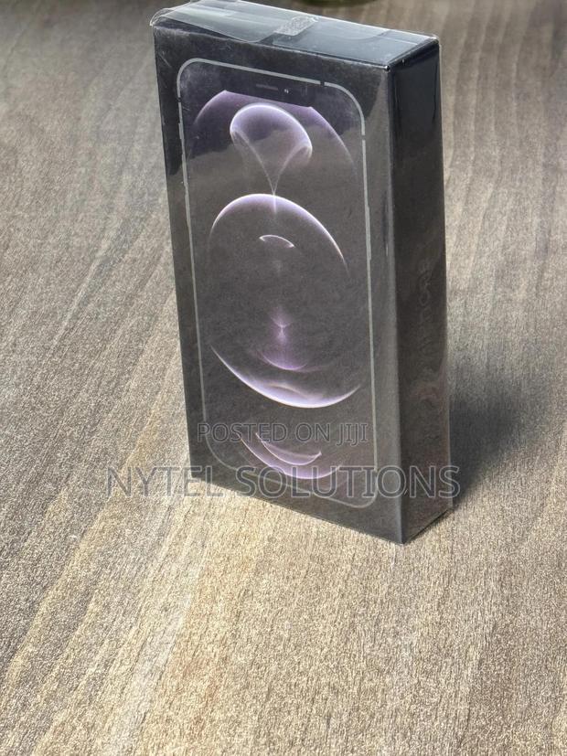 Apple iPhone 12 Pro 256 GB Black - main view