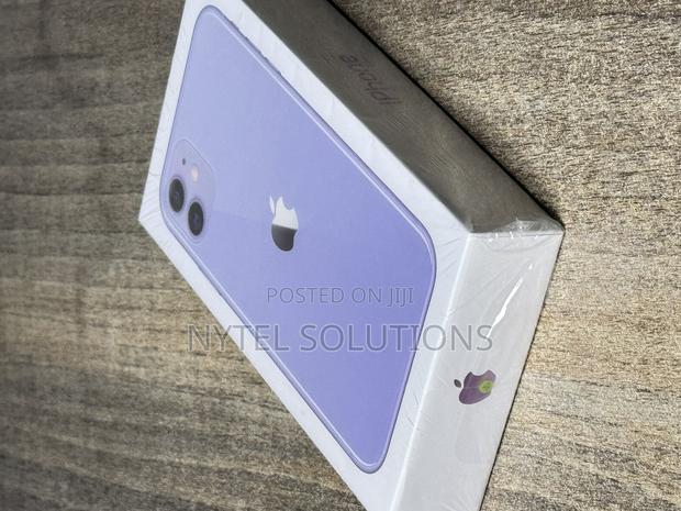 Apple iPhone 11 128 GB Purple - main view