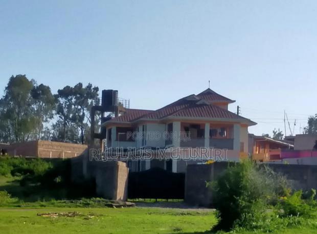 Metro Estate - thumbnail 3