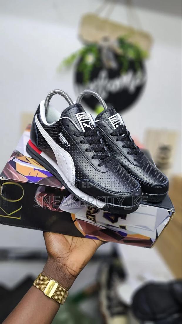 Puma Jogger - main view