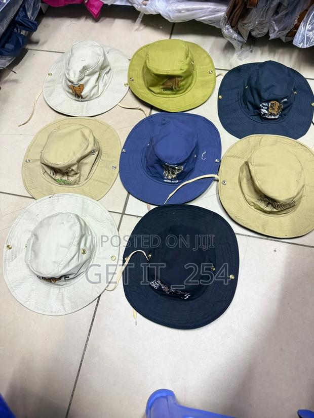 Safari Hats - main view