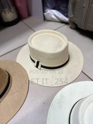 🧢 Stylish Straw /Boater Hats –