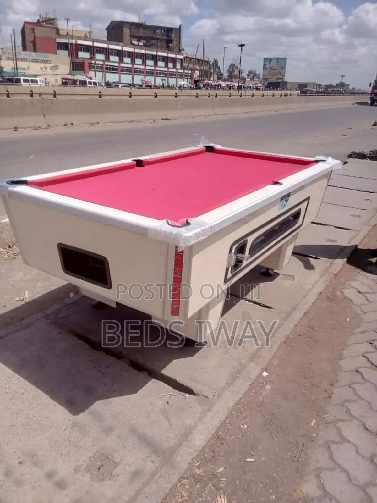 Red Carpet Pooltable