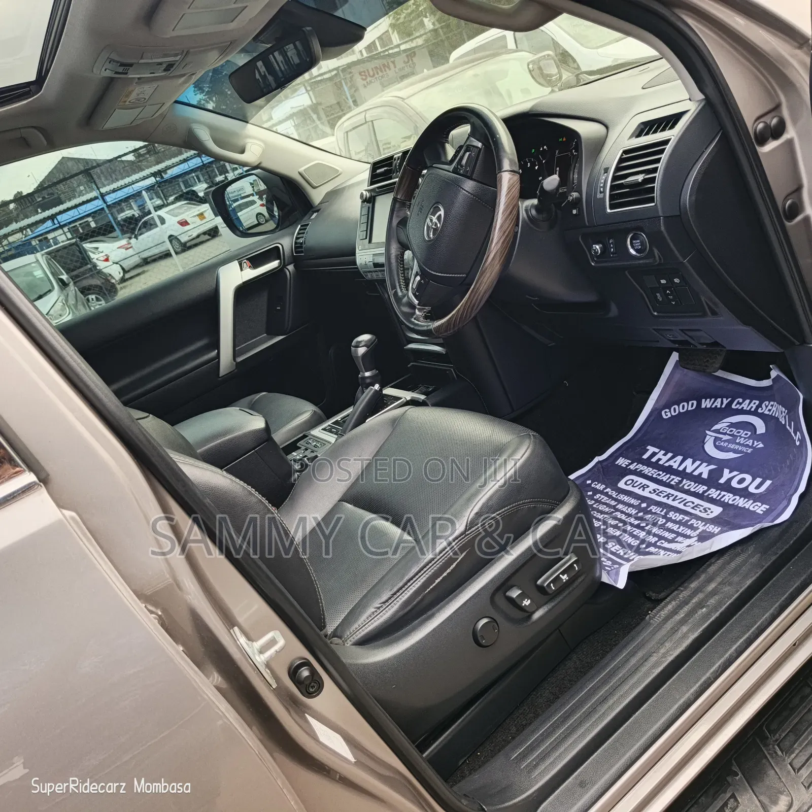 Toyota Land Cruiser 2018 Gold