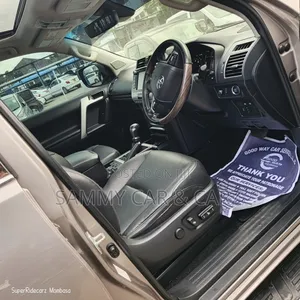 Toyota Land Cruiser 2018 Gold