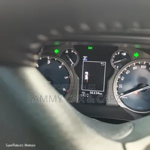 Toyota Land Cruiser 2018 Gold