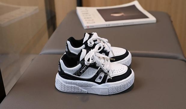 Black,White Red Kid Snickers - thumbnail 4