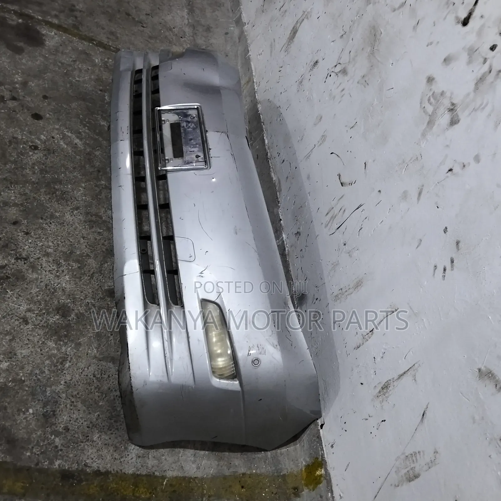 Toyota Alphard 2005 Front Bumper Complete With Fog Lamps