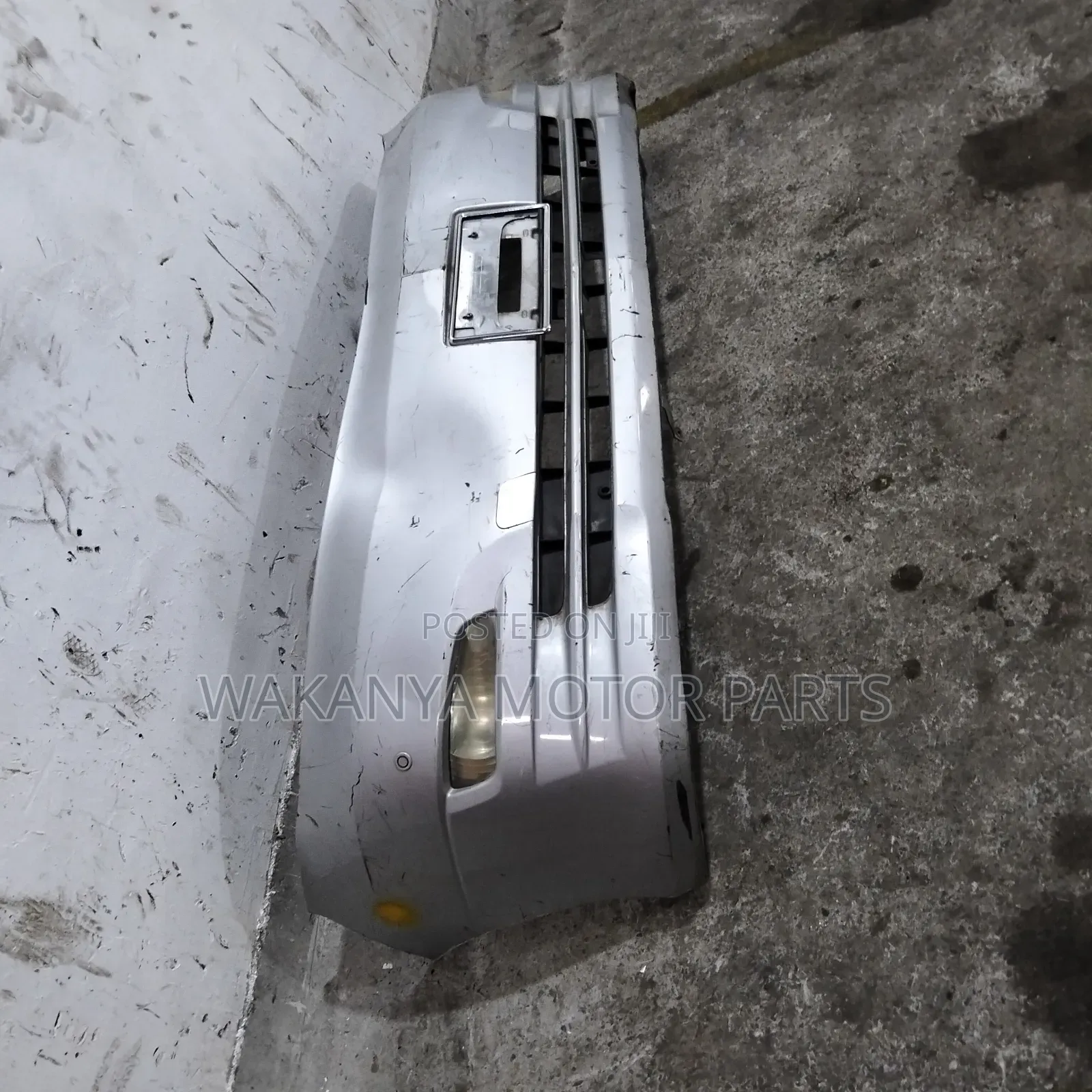 Toyota Alphard 2005 Front Bumper Complete With Fog Lamps