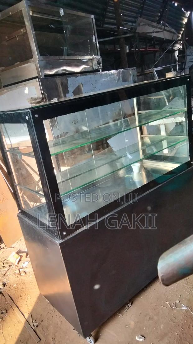 Cake Display - thumbnail 3