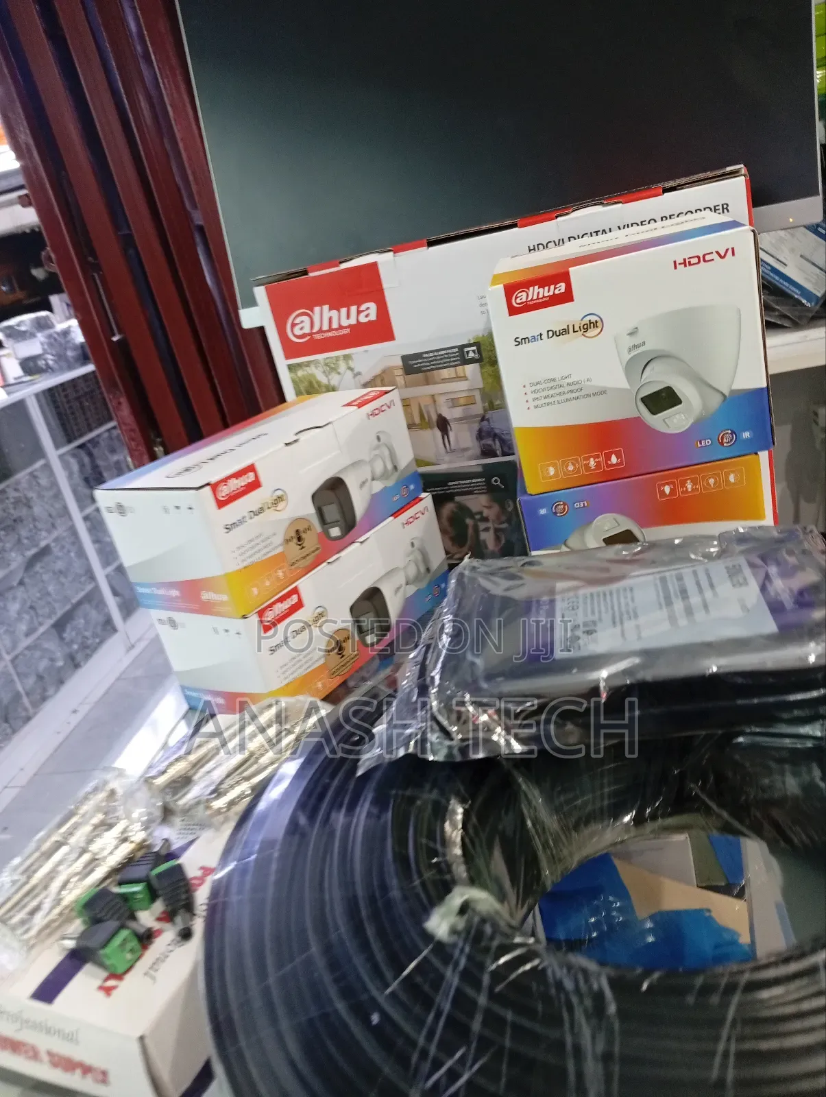 CCTV Security Cameras Dahua 8 Channel Kit