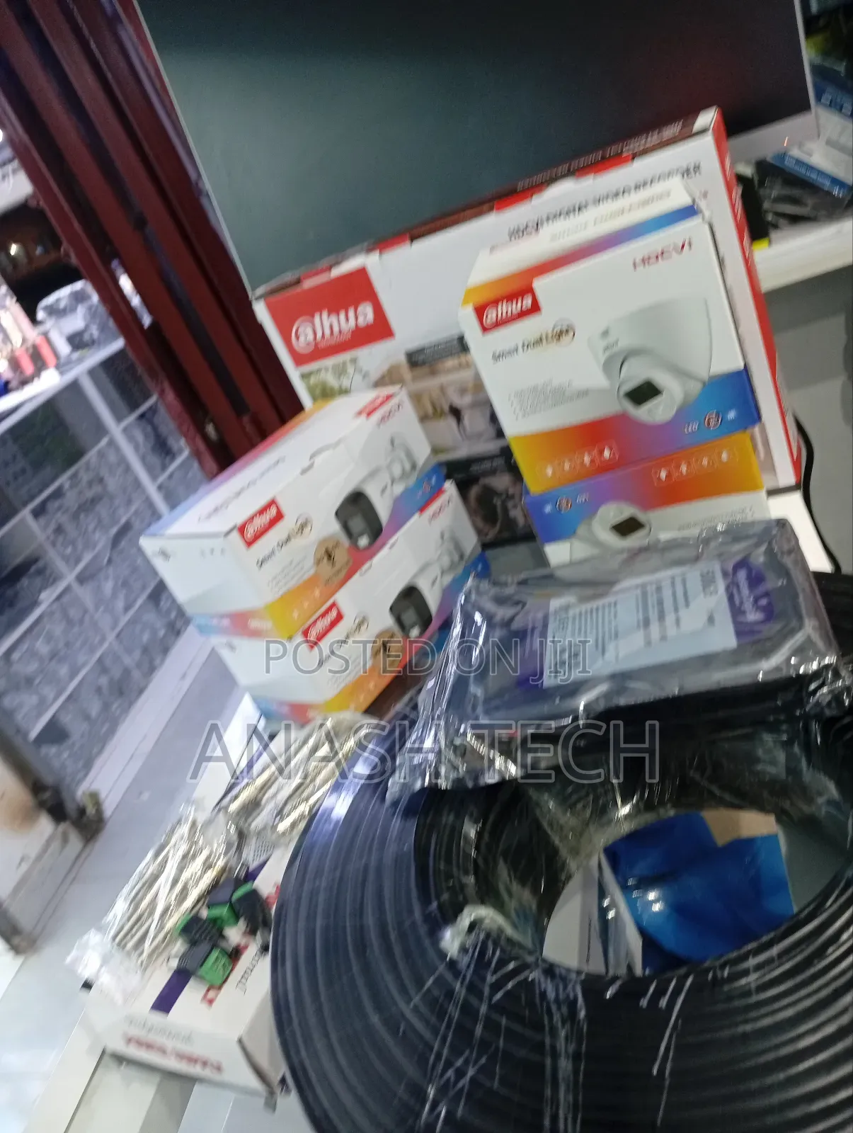CCTV Security Cameras Dahua 8 Channel Kit