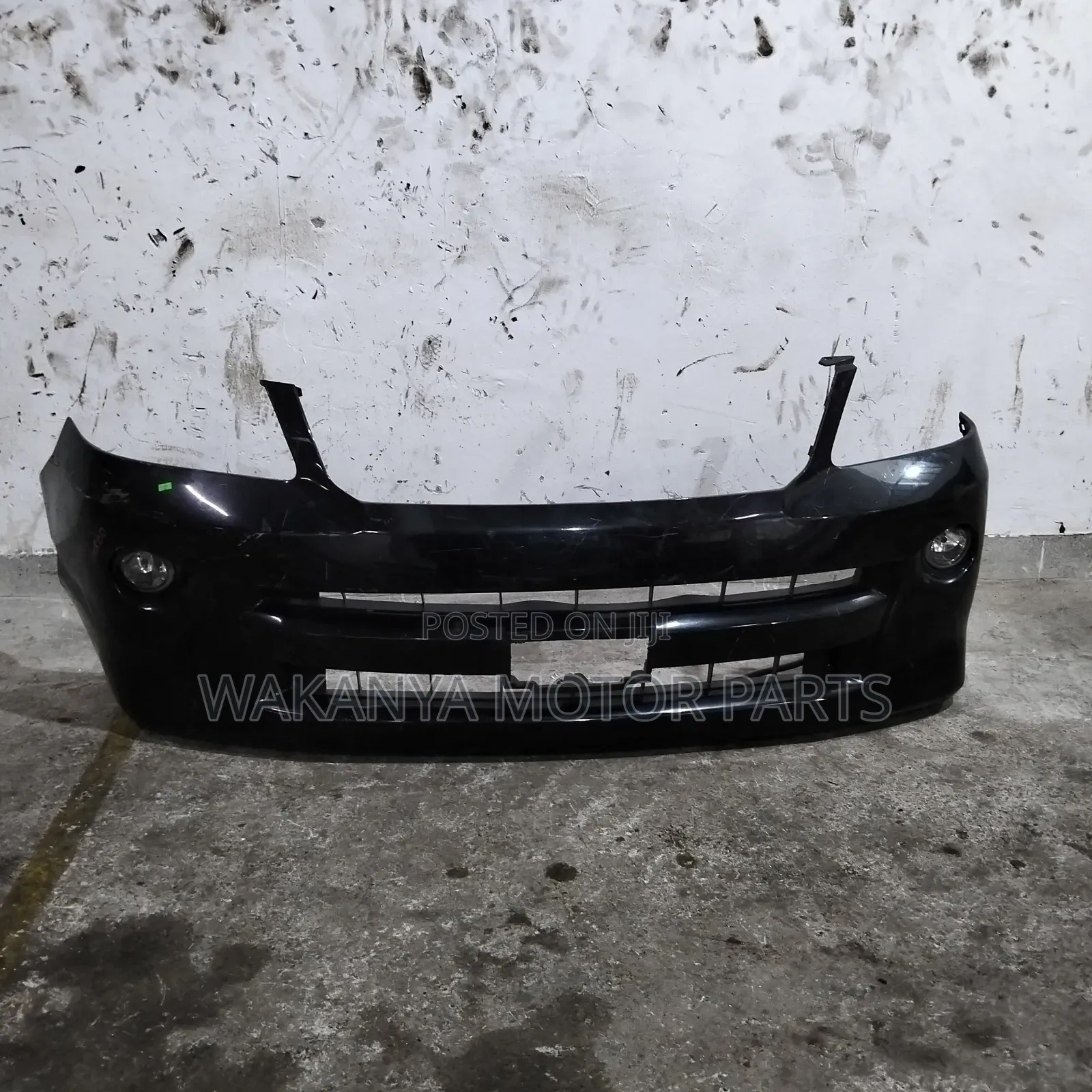 Toyota Noah Model 2005/2007 Front Bumper With Fogs