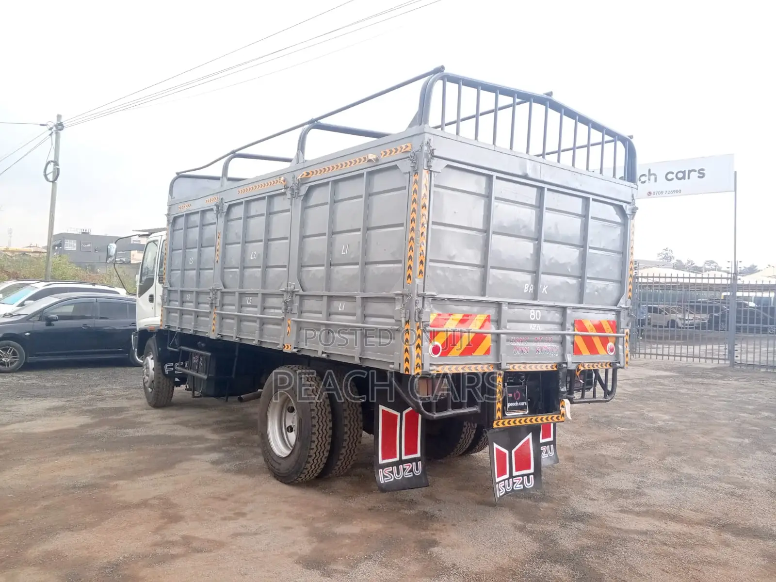 Isuzu ELF Truck 2017 White
