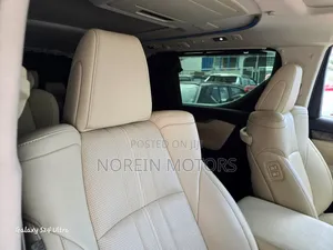 Toyota Alphard 2019 Pearl
