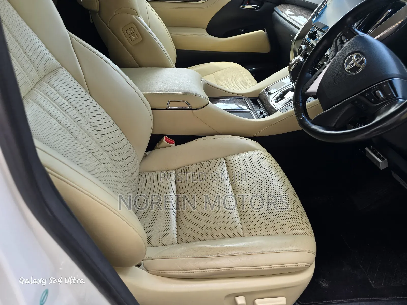 Toyota Alphard 2019 Pearl