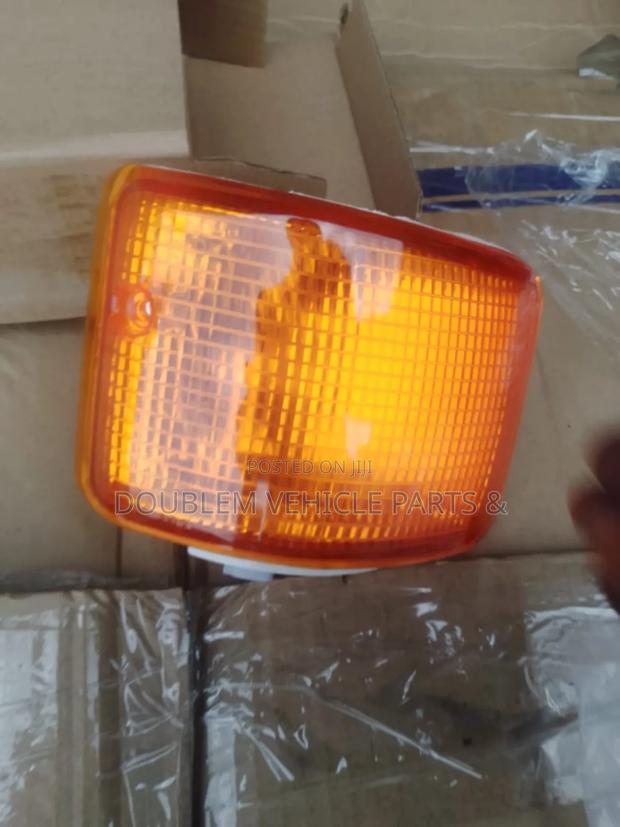 Corner Signal Indicator Lamp Dyna Orange/Amber 1995-1998