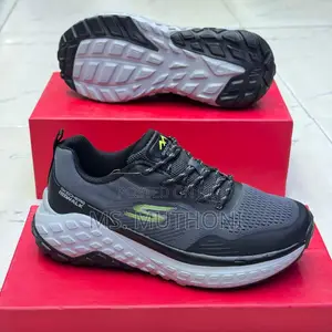 Laced Men’S Sketchers Size 40-45