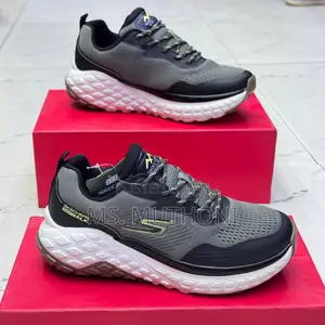 Laced Men’S Sketchers Size 40-45