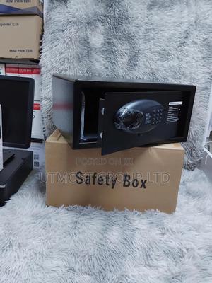 Guest Room Digital Safe – Easy Use & Resettable Code - main view