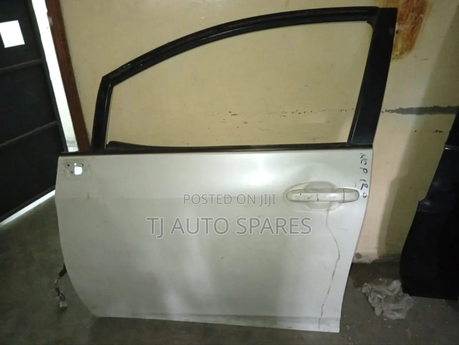 Front Left Door Ractis 2012