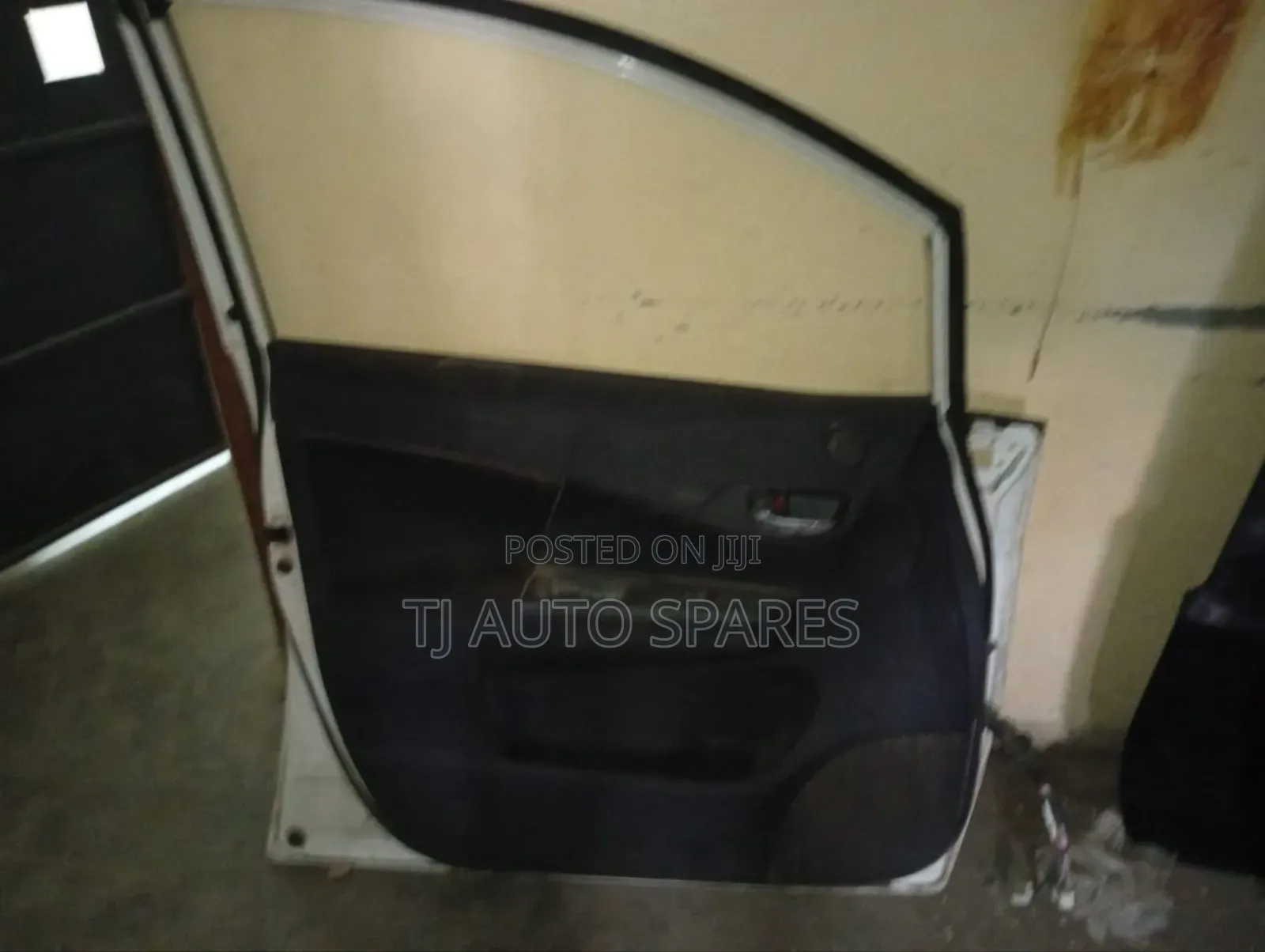 Front Left Door Ractis 2012