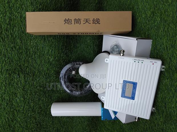 Universal Signal Booster – 2g/3g/4g Support - main view