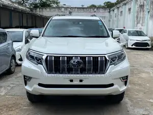 Toyota Land Cruiser Prado 2018 White