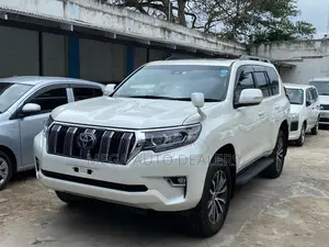 Toyota Land Cruiser Prado 2018 White