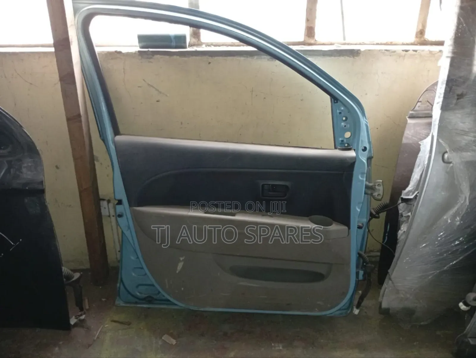 Passo 2005 Front Left Door