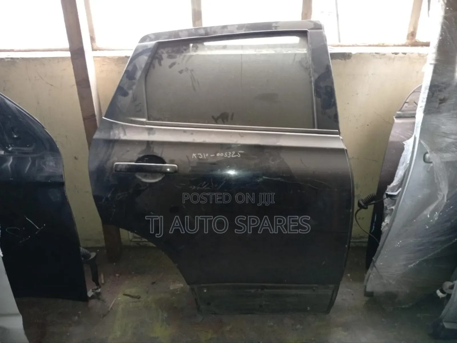 Dualis 2009 Back Right Door