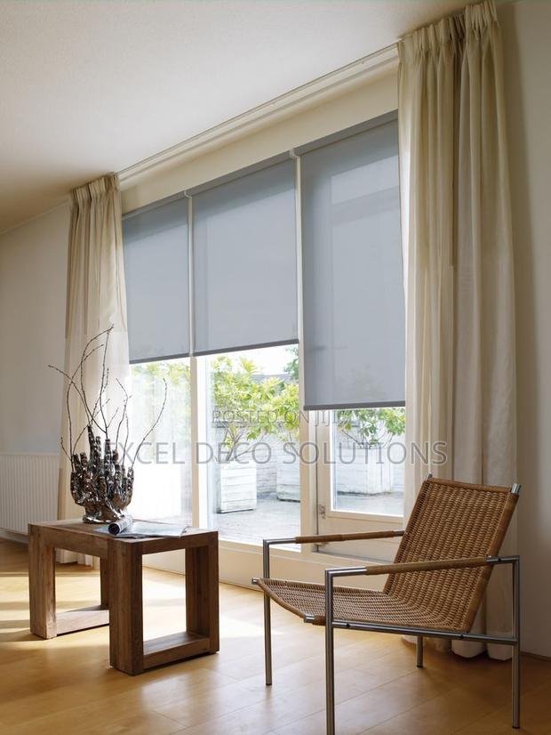 Sunscreen Roller Blinds – Enjoy Light Without the Heat
