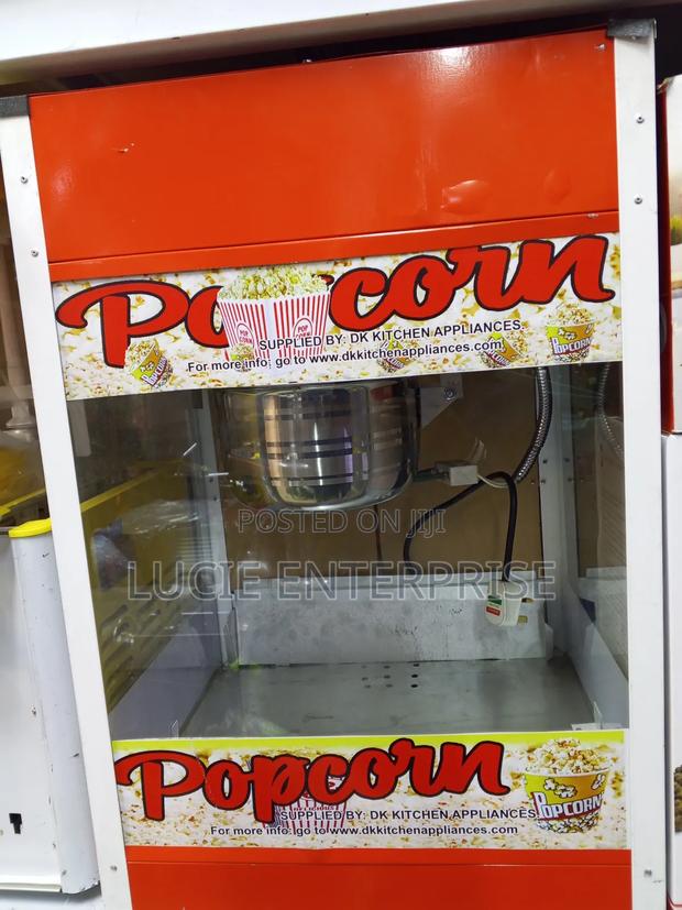 Commercial Popcorn Machine - main view