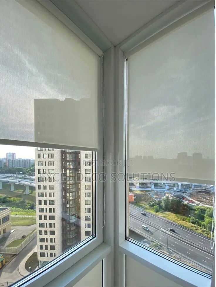 Sunscreen Roller Blinds – Sleek Smart Sun Control