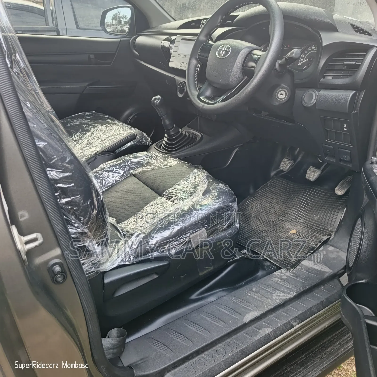 Toyota Hilux 2018 Gray