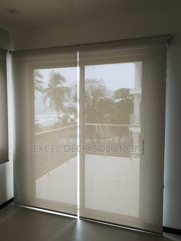 Sunscreen Roller Blinds – Soft Light, Total Comfort