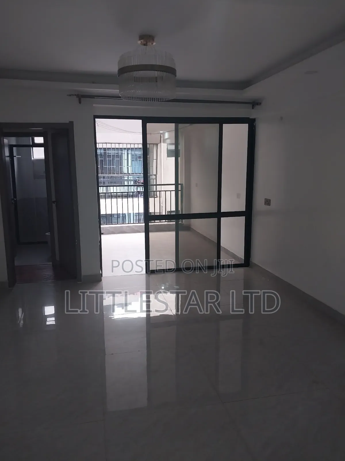 2bdrm Apartment in Royal Garden, Hurlingham for rent